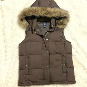Gap puffy jacket size xs